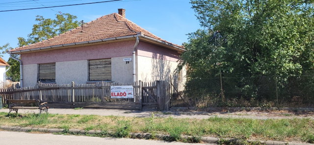 Eladó családi ház, Jászárokszálláson, Bajcsy-Zsilinszky utcában