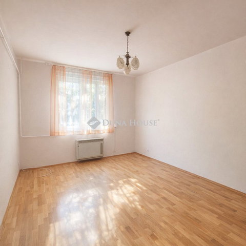 Eladó téglalakás, Szombathelyen 40.5 M Ft, 2 szobás