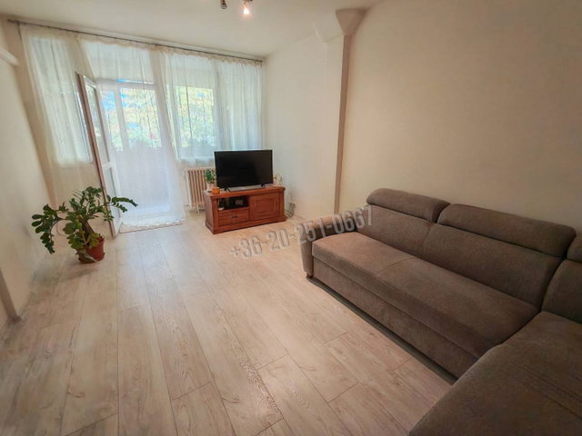 Kiadó téglalakás, albérlet, Mohácson 150 E Ft / hó, 3 szobás