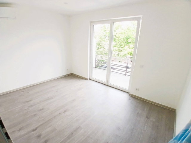 Eladó családi ház, Szigethalmon 114.9 M Ft, 5 szobás