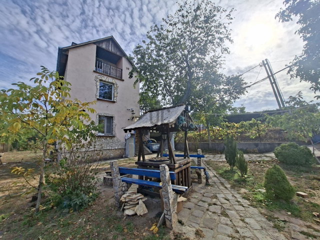 Eladó nyaraló, Esztergomban 55 M Ft, 2 szobás