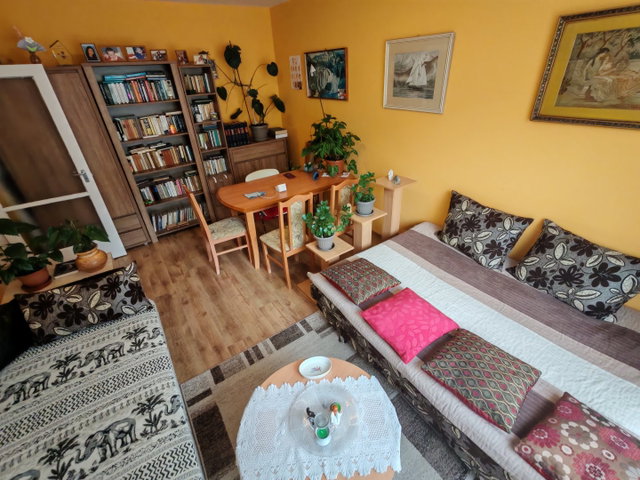 Eladó panellakás, Szegeden 39.9 M Ft, 1 szobás