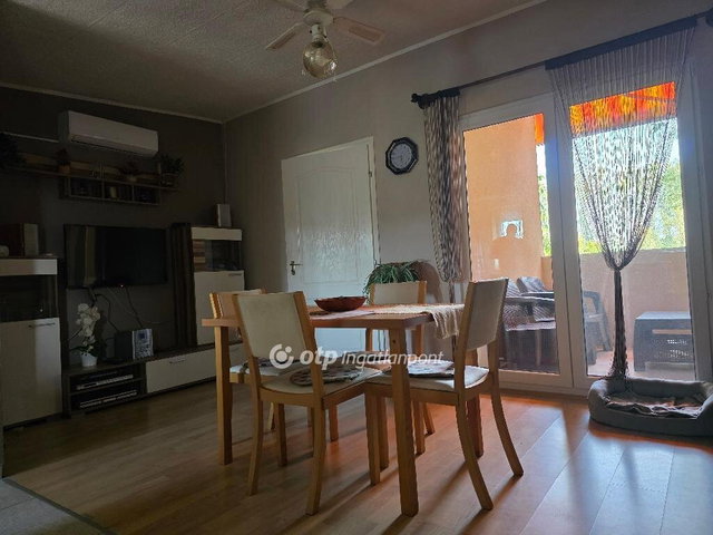 Eladó családi ház, Várkeszőn 30.99 M Ft, 2+1 szobás