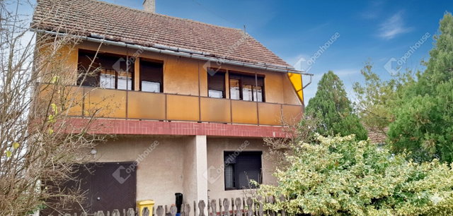 Eladó családi ház, Kenézlőn 18 M Ft, 5 szobás
