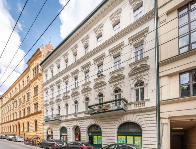 Eladó téglalakás, Budapesten, VI. kerületben, Szondi utcában