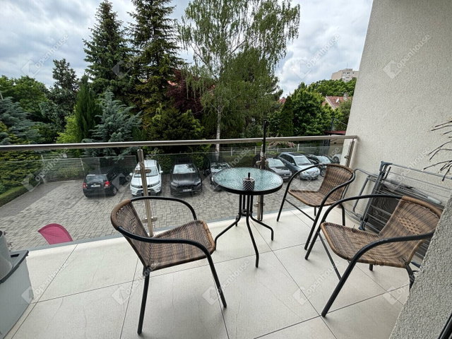 Kiadó téglalakás, albérlet, Győrött 250 E Ft / hó, 3 szobás
