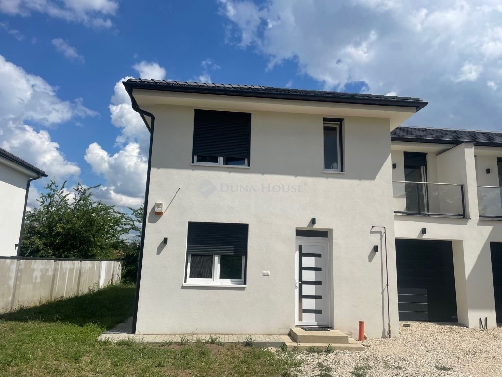 5 hálószoba · 144 m² · 150.000.000 Ft