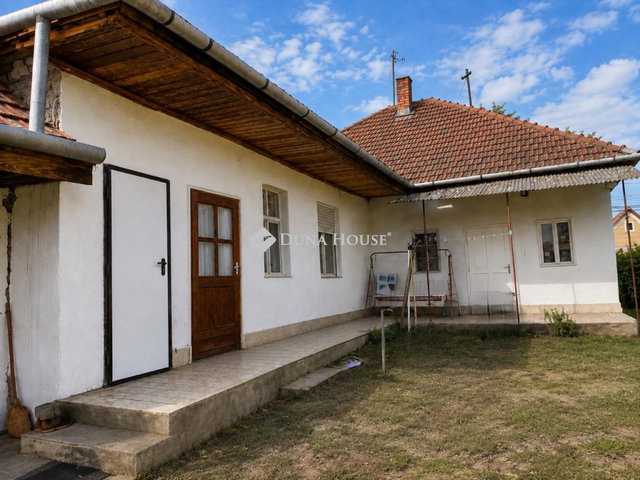 Eladó családi ház, Sződön 73.5 M Ft, 4 szobás