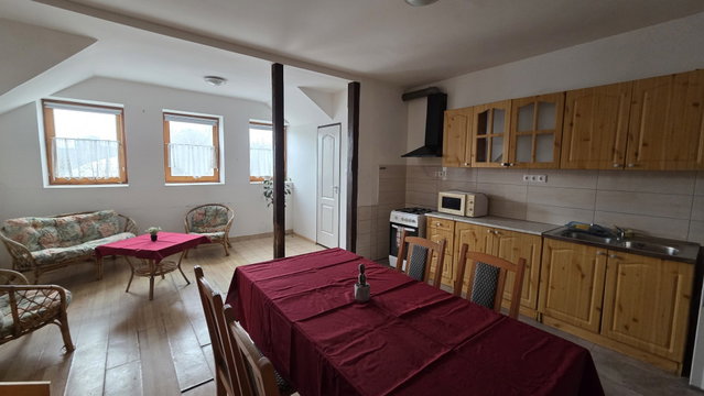 Kiadó téglalakás, albérlet, Esztergomban 215 E Ft / hó