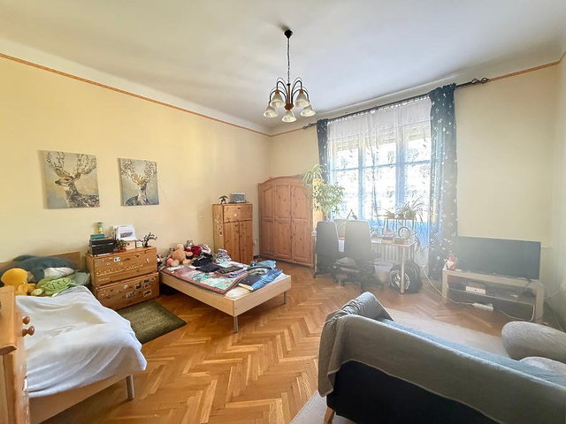 Eladó téglalakás, Budapesten, VIII. kerületben, Corvin közben