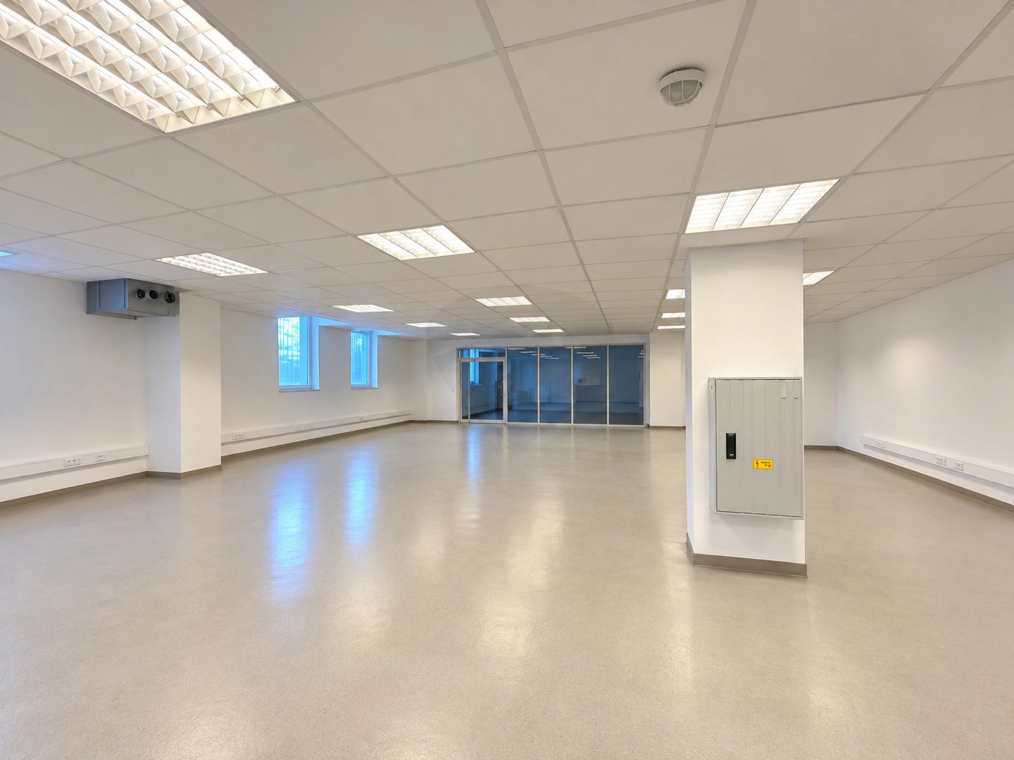 163 m² · 64.900.000 Ft