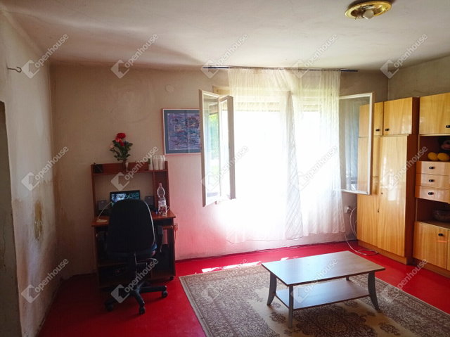 Eladó családi ház, Kisbucsán 35 M Ft, 3 szobás