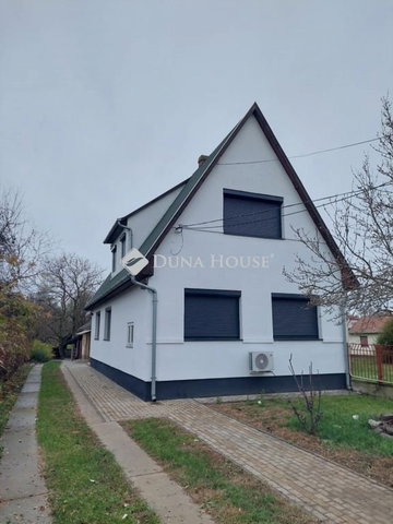 Eladó családi ház, Tiszafüreden, Kakukk utcában 119.9 M Ft