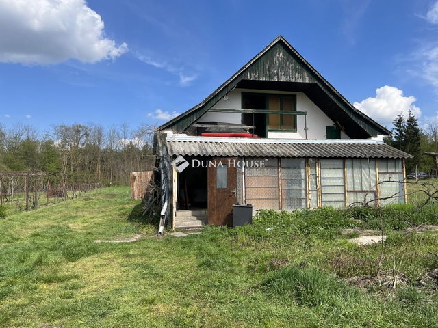 Eladó nyaraló, Barcson 4.7 M Ft, 2 szobás / költözzbe.hu