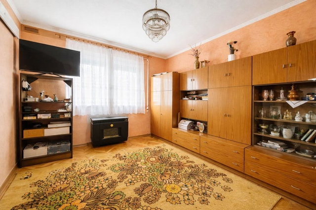 Eladó téglalakás, Székesfehérvárott 69.99 M Ft, 5 szobás