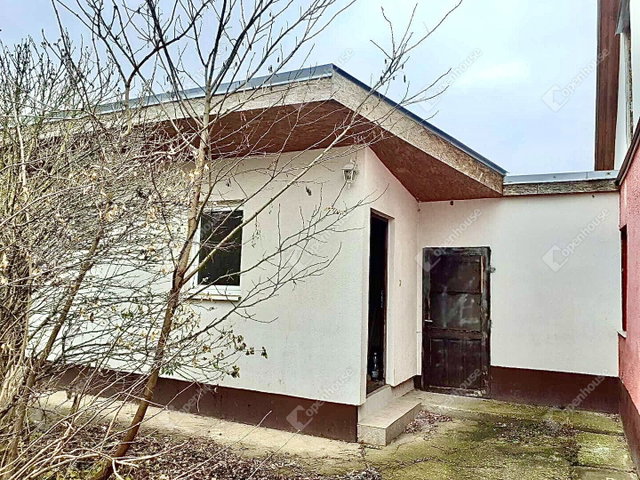 Eladó családi ház, Káván 23.9 M Ft, 1 szobás