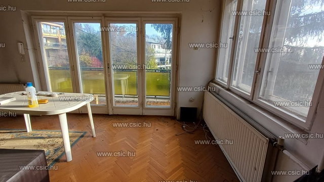 Eladó családi ház, Budapesten, III. kerületben 285 M Ft