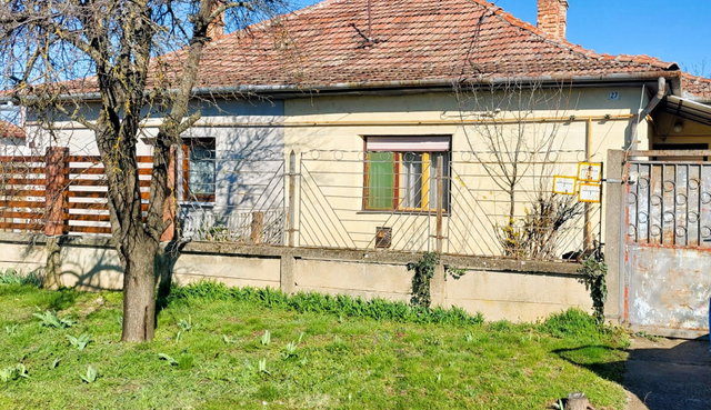 Eladó családi ház, Mezőberényben 11.9 M Ft, 2 szobás