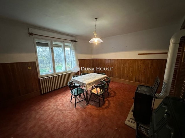 Eladó családi ház, Solton 36 M Ft, 4 szobás