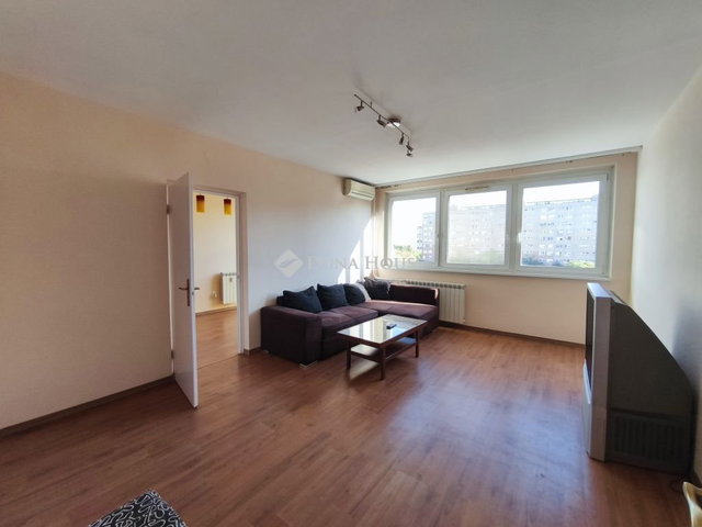 Eladó panellakás, Budapesten, XIV. kerületben 69.9 M Ft, 3 szobás