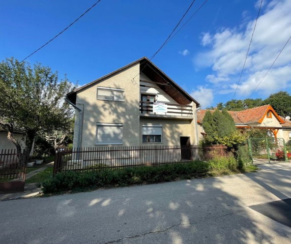 Eladó családi ház, Balatonszepezden 89.9 M Ft, 5 szobás