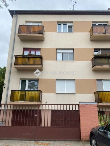 Eladó téglalakás, Kecskeméten 42 M Ft, 1+1 szobás