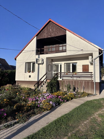 Eladó családi ház, Tinnyén 79.6 M Ft, 3 szobás