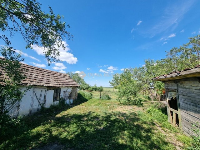Eladó családi ház, Szabadbattyánban 21.9 M Ft, 2 szobás