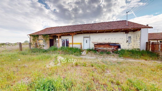Eladó családi ház, Vállajon 16.2 M Ft, 2 szobás