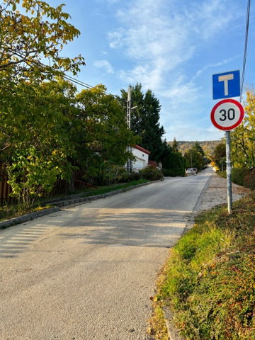 Eladó ikerház, Budaörsön 330 M Ft, 5 szobás