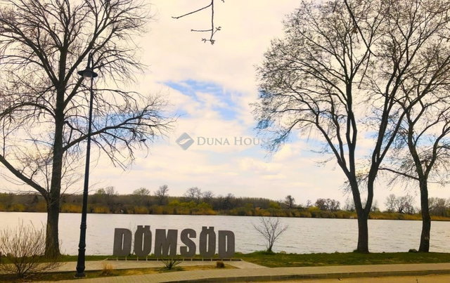 Eladó családi ház, Dömsödön 62.9 M Ft, 6 szobás