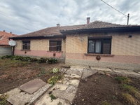 Eladó családi ház, Gyulán 29.3 M Ft, 4+2 szobás