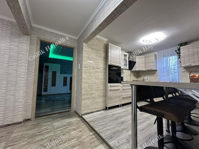 Eladó téglalakás, Szolnokon, Gyökér utcában 34.9 M Ft