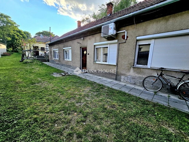 Eladó téglalakás, Siklóson 21.9 M Ft, 2 szobás
