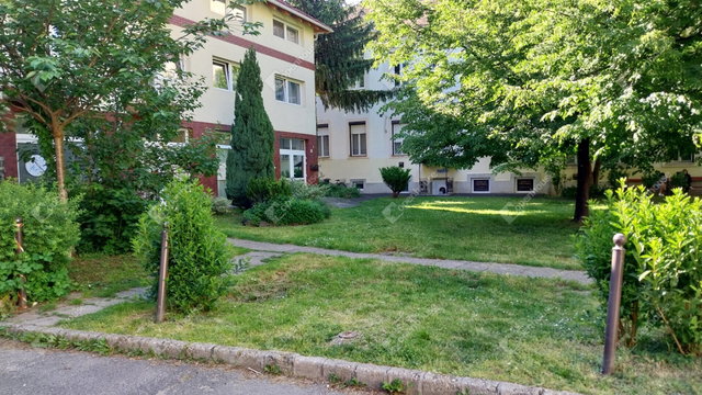 Eladó téglalakás, Szombathelyen 63 M Ft, 2 szobás