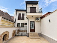 Kiadó sorház, albérlet, Vácon 550 E Ft / hó, 4 szobás