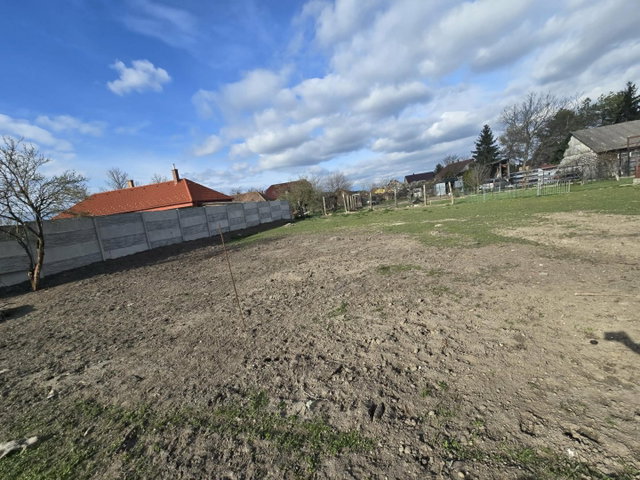 Eladó telek, Halászin 15.9 M Ft / költözzbe.hu
