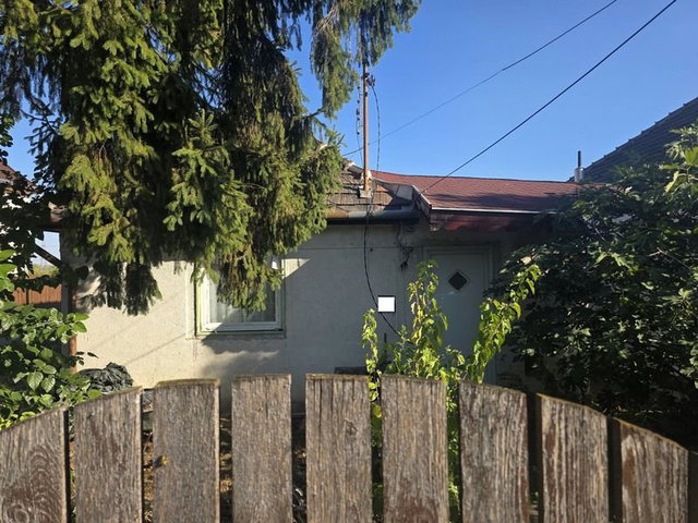 Eladó családi ház, Érden 39.9 M Ft, 1 szobás