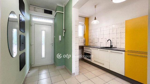 Kiadó téglalakás, albérlet, Győrött 180 E Ft / hó, 1+1 szobás