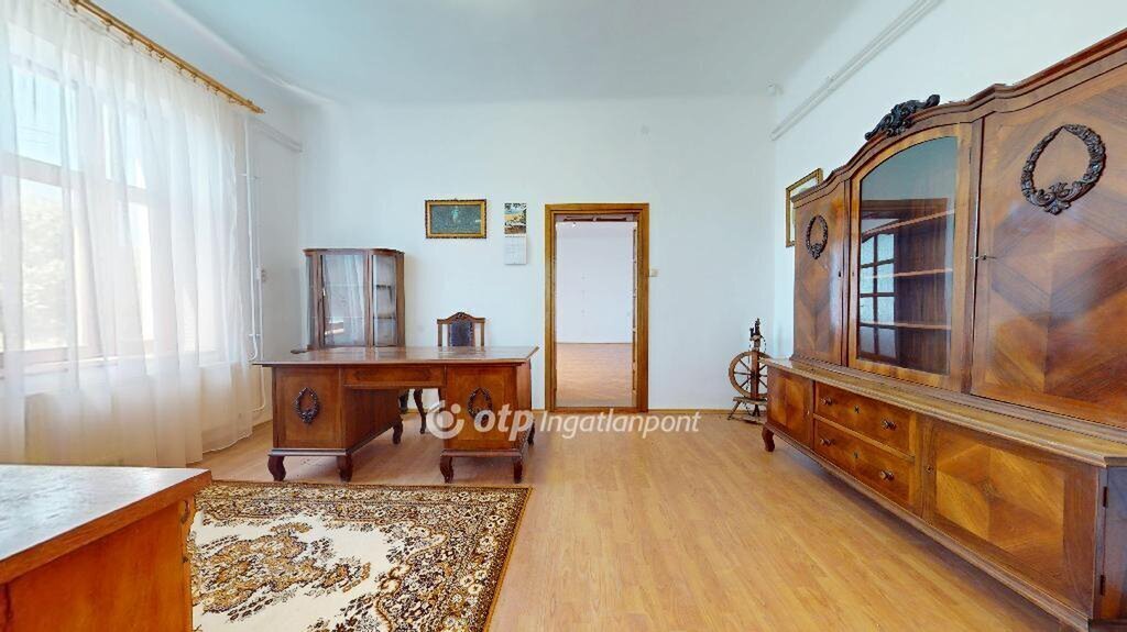 4 bed · 150m² · 52.000.000 ft