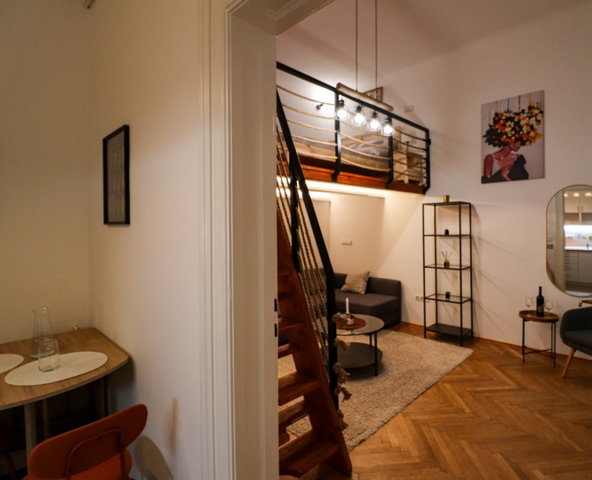 Eladó téglalakás, Budapesten, VI. kerületben 57.9 M Ft, 1 szobás