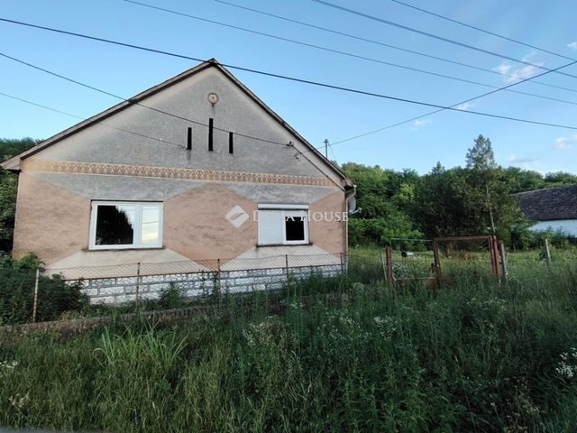 Eladó családi ház, Csikóstőttősön 12.5 M Ft, 3 szobás