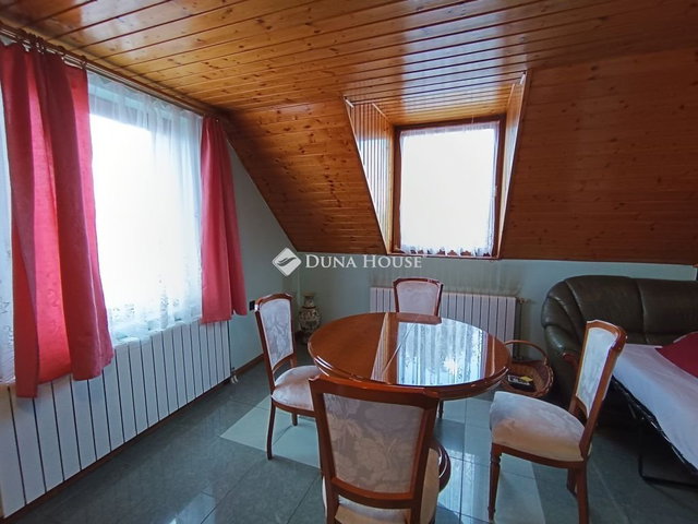 Eladó családi ház, Jászszentlászlón 320 M Ft, 3 szobás