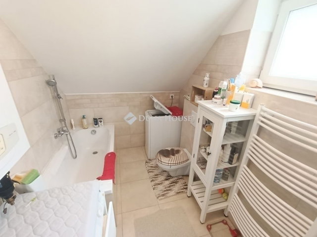 Eladó ikerház, Gödöllőn 120 M Ft, 4 szobás