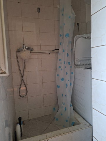 Eladó téglalakás, Komlón 13.4 M Ft, 1 szobás