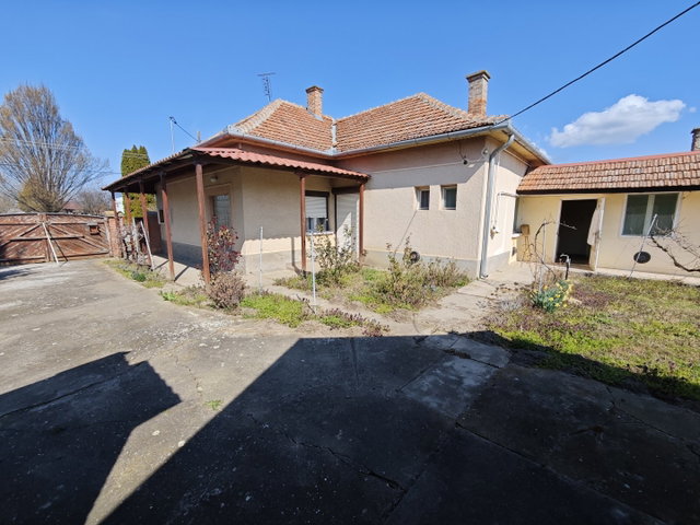 Eladó családi ház, Kétegyházán 19.9 M Ft, 2 szobás