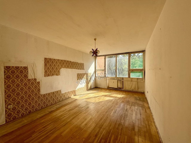 Eladó panellakás, Vácon 47.9 M Ft, 2 szobás