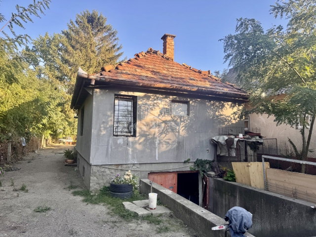 Eladó családi ház, Szigetújfalun 19.9 M Ft, 1 szobás