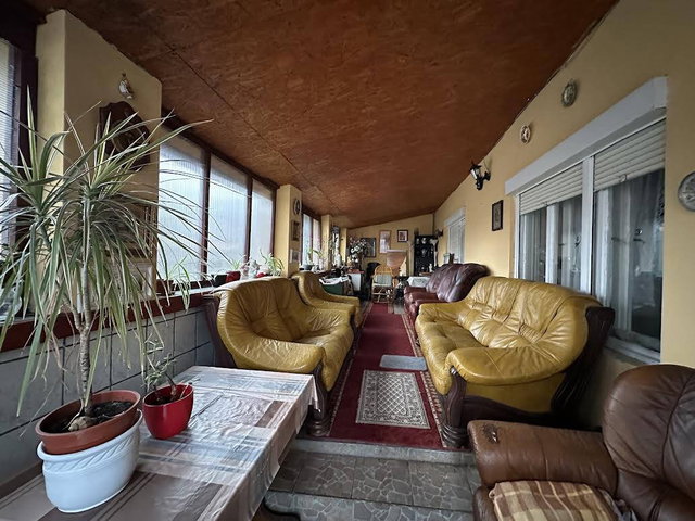 Eladó családi ház, Gödöllőn 109 M Ft, 5 szobás