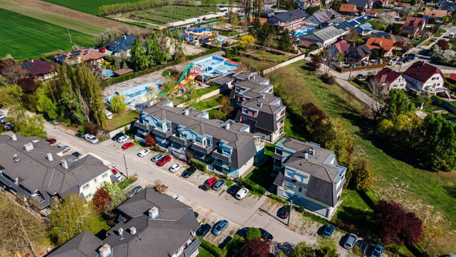 Eladó téglalakás, Szigetszentmiklóson 83.9 M Ft, 4 szobás
